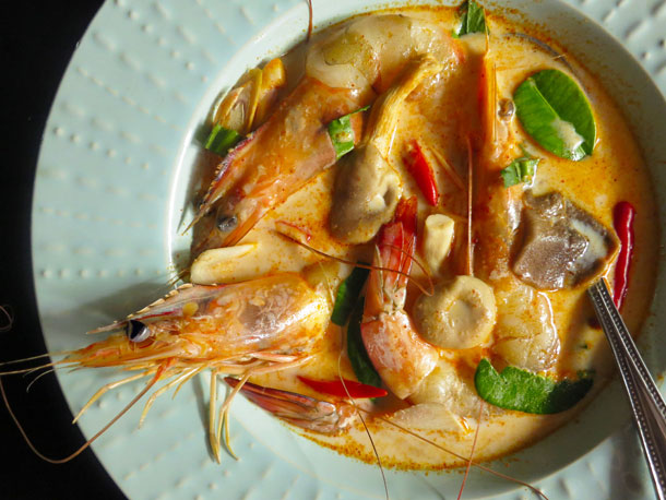 Creamy Tom Yam Kung (Thai Hot and Sour Soup with Shrimp)